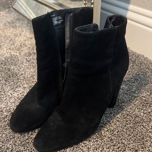 Steve Madden Glorious Black Ankle Booties
